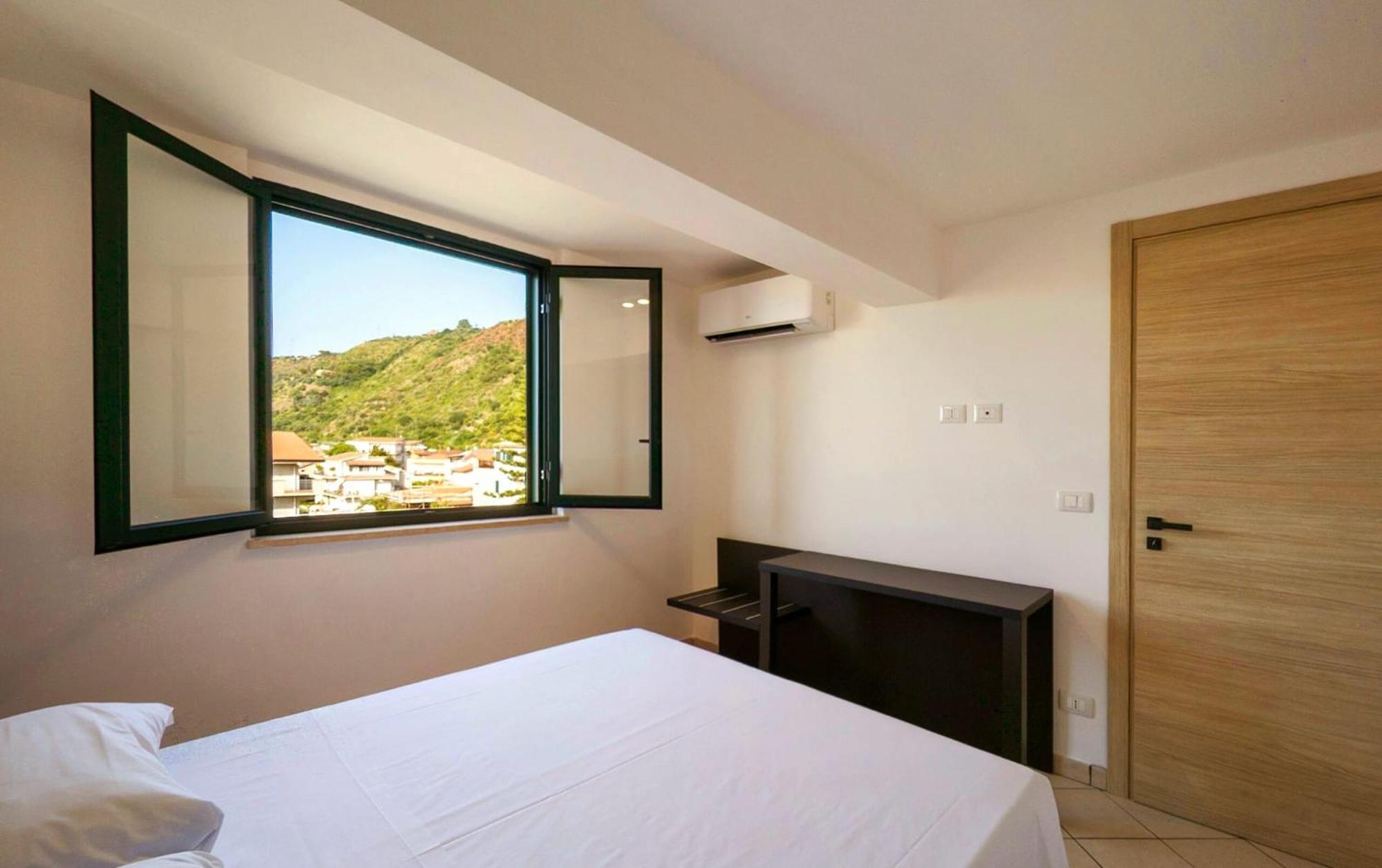 Magico Apartments - 450M Dalla Spiaggia Capo d'Orlando Exterior photo